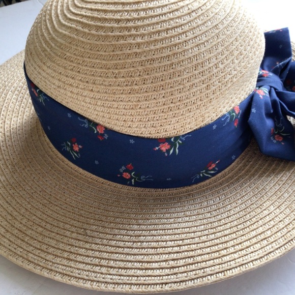 DISNEY X BEAUTY AND THE BEAST STRAW HAT NWOT - Picture 3 of 10